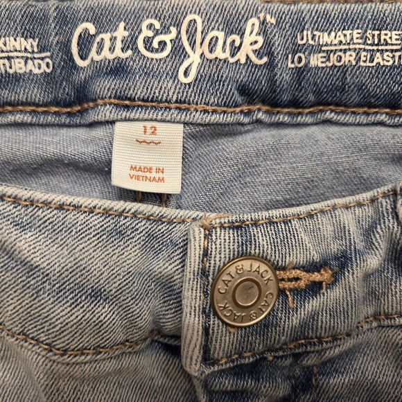 Girls Stylish Light Blue Jeans - Picture 2 of 6